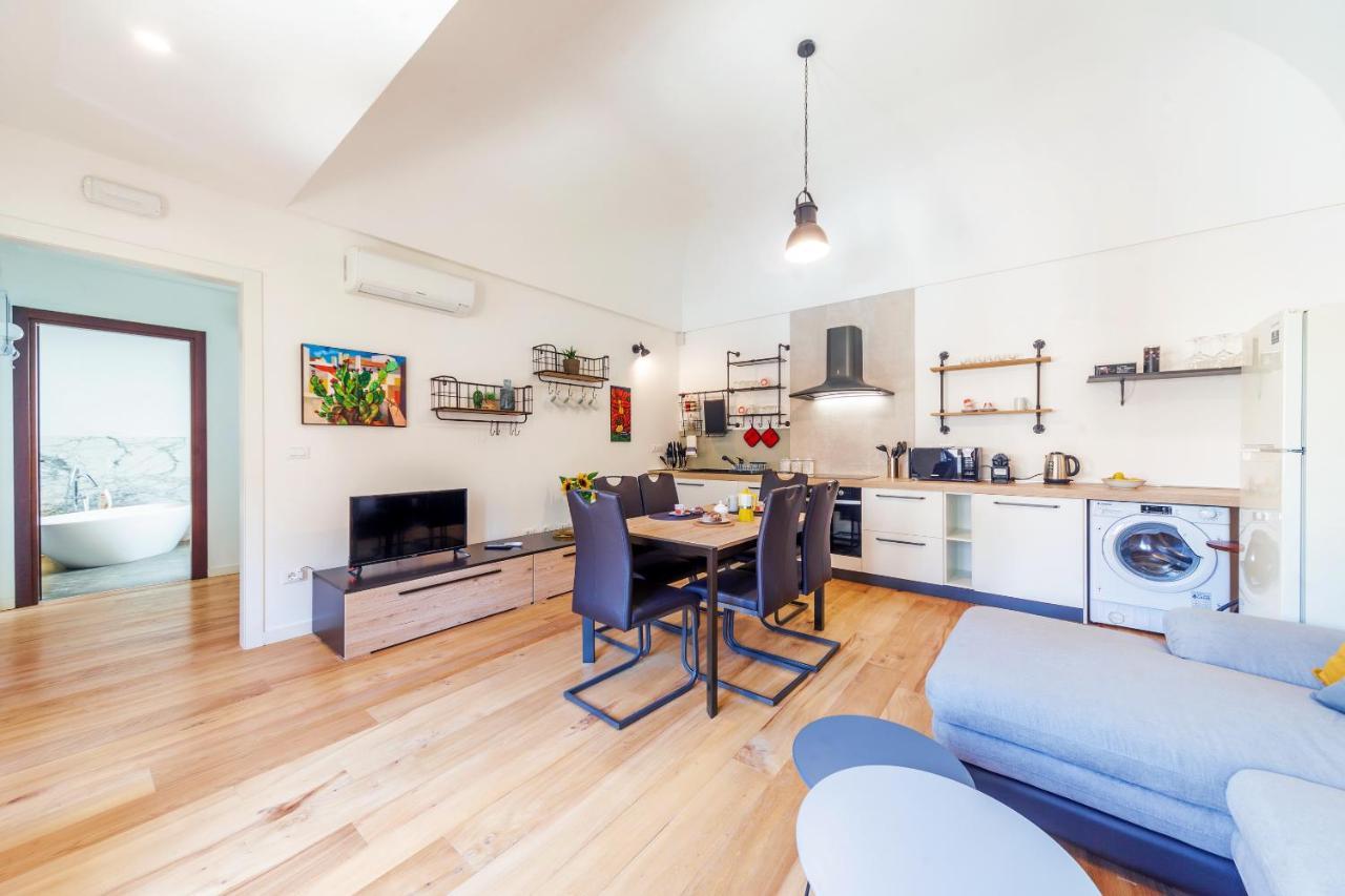 Vakalu-Piazza Duomo Charming Apartment Συρακούσες Εξωτερικό φωτογραφία